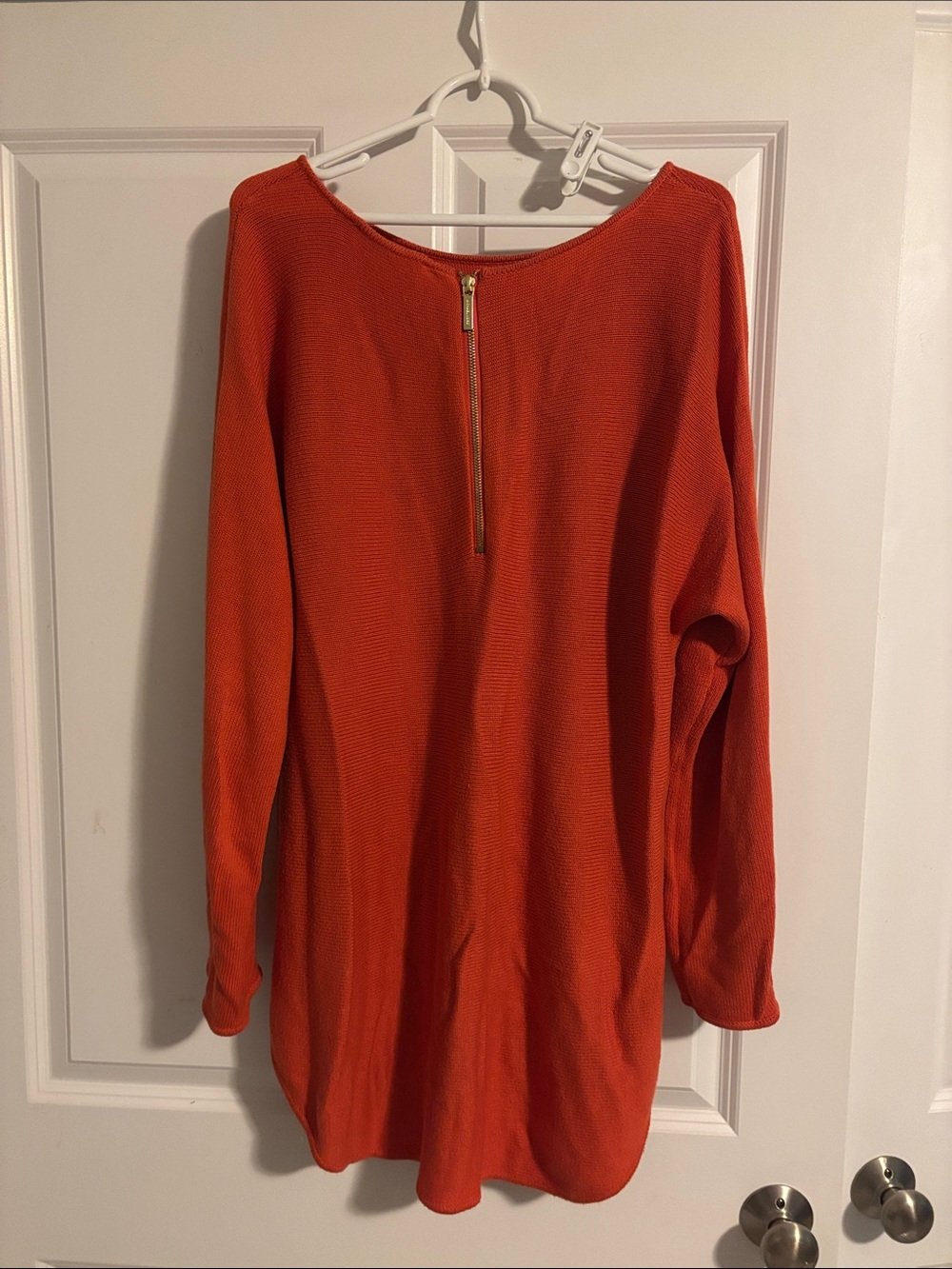 Women's Oversized Orange Knit Sweater - Picture 2 of 4